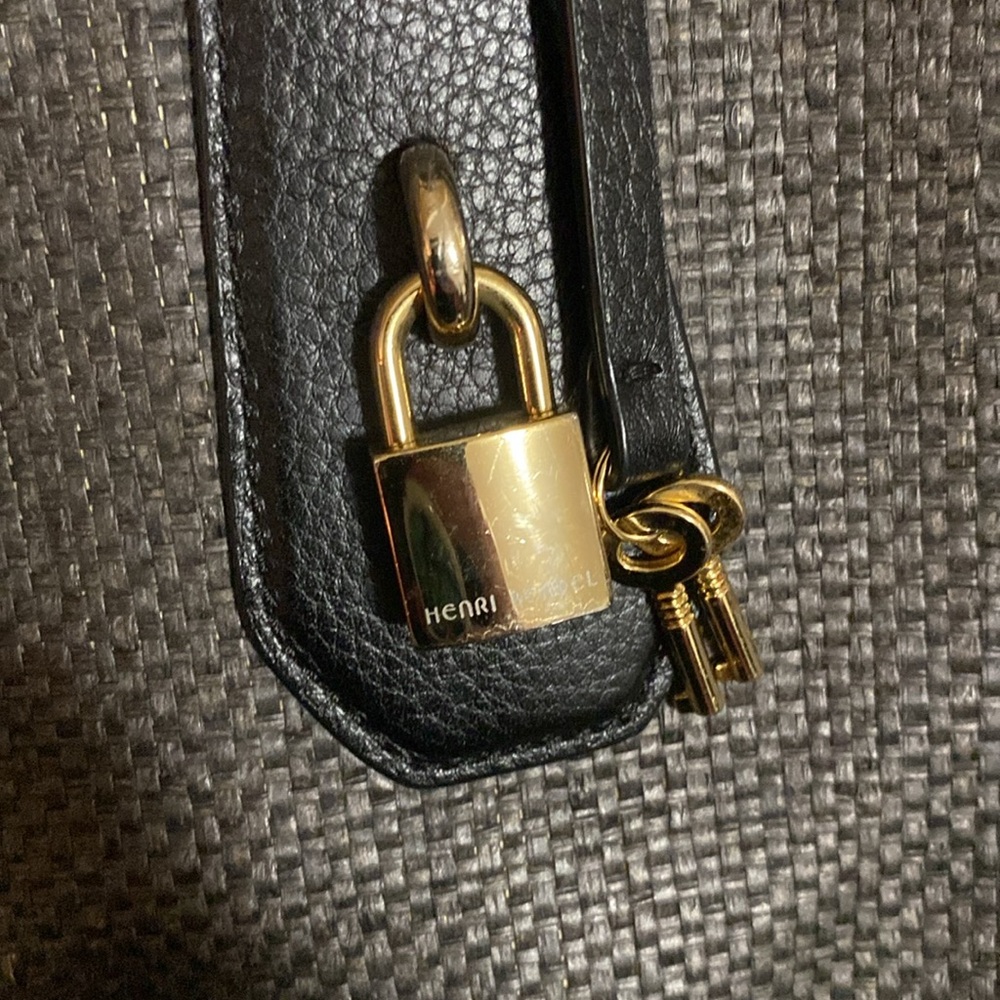 Vintage Henri Bendel black woven gold  hardware tassels expandable tote bag - Picture 10 of 16